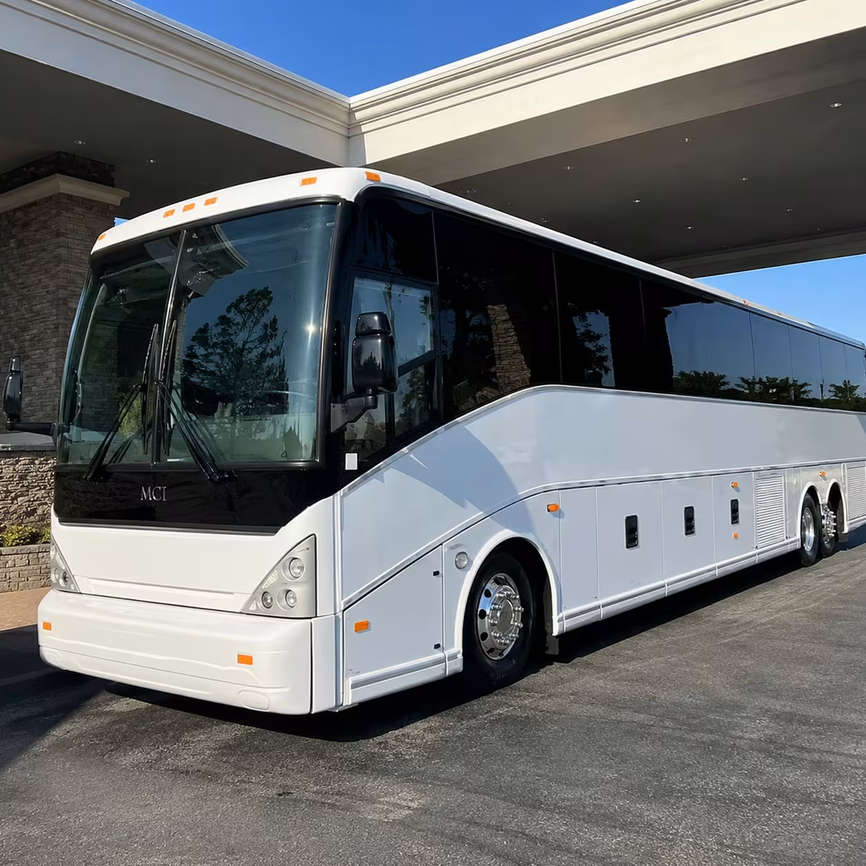 healthcare employee shuttle buses for bryan hospital campuses